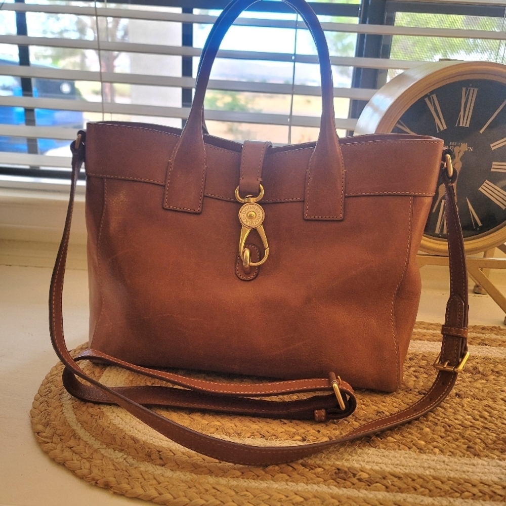 100% Dooney and Burke  Florentine Leather Satchel